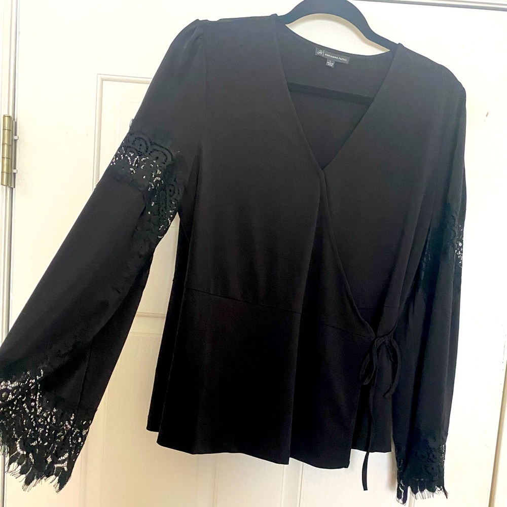 Brand NEW Adrianna Papell Top